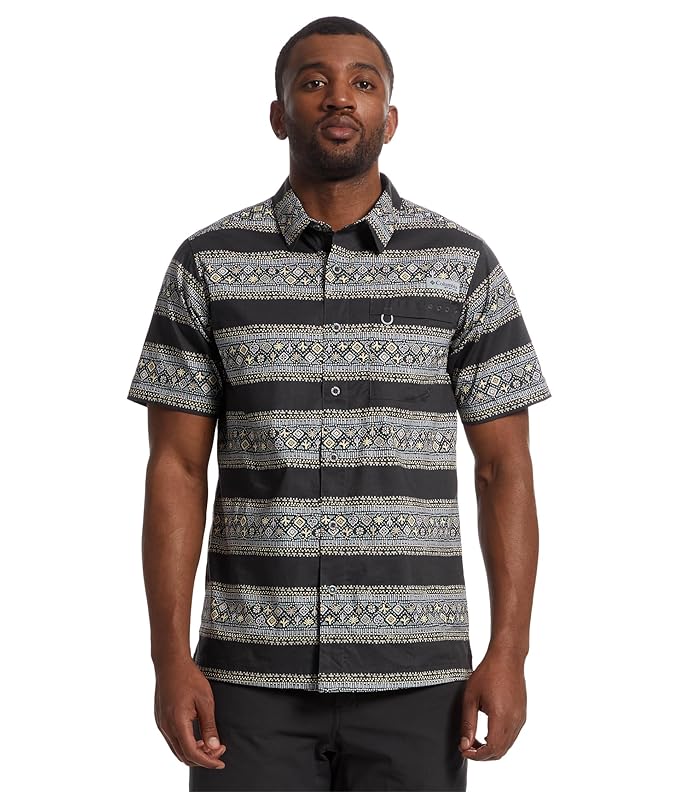 Columbia Men Wild Cast Camp Hiking and Trekking Short Sleeve Shirt