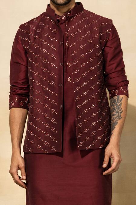 Diyarajvvir  Maroon , Satin Embroidery Bundi And Kurta Set